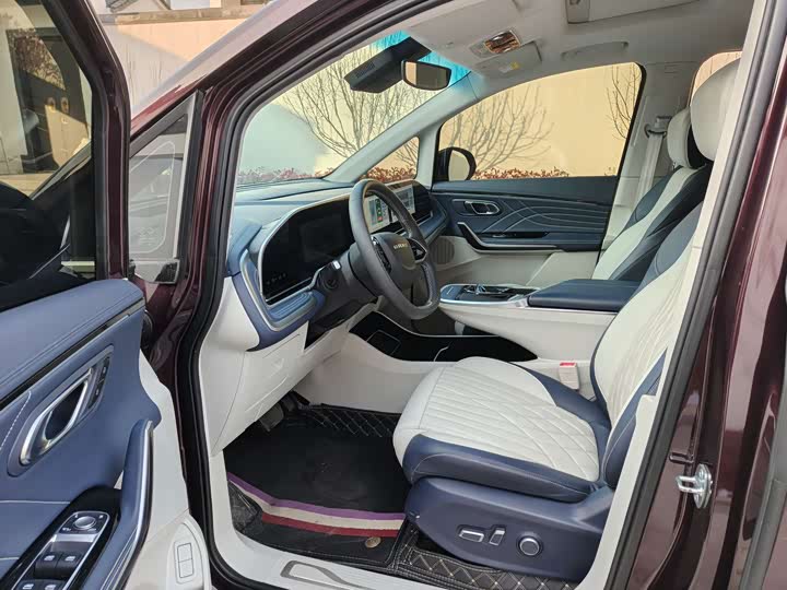 Maxus G90 2023 2023款 2.0T 星云七座版