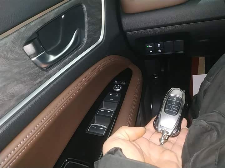 Honda UR-V 2024 2024款 370TURBO 两驱尊雅版