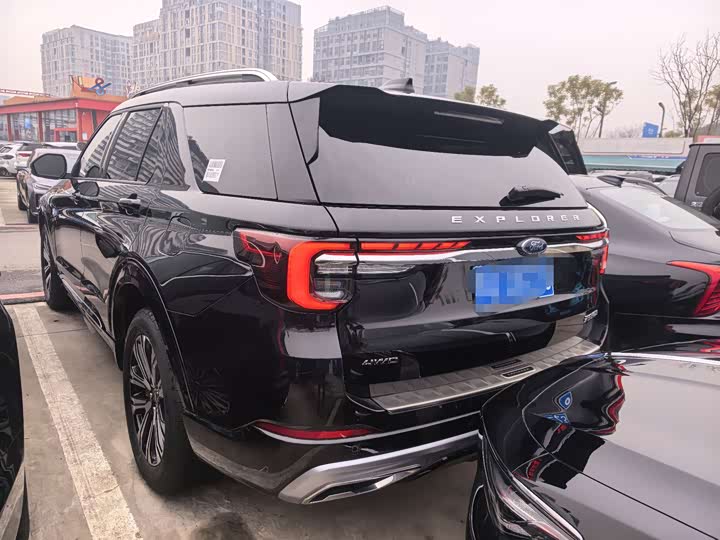 Ford Explorer 2024 2024款 2.3T EcoBoost 四驱钛金版 6座