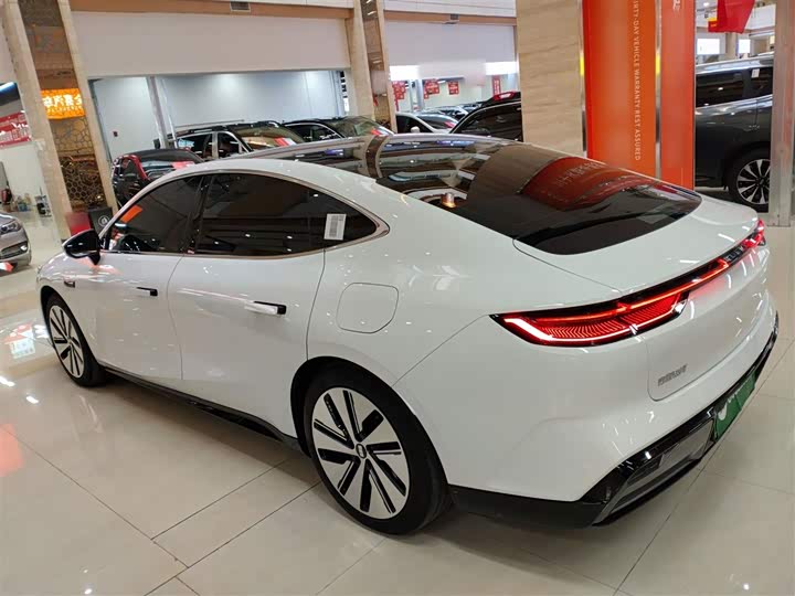 Geely Galaxy E8 2024 2024款 550km 后驱MAX