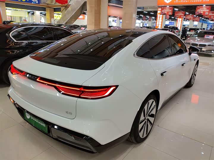 Geely Galaxy E8 2024 2024款 550km 后驱MAX