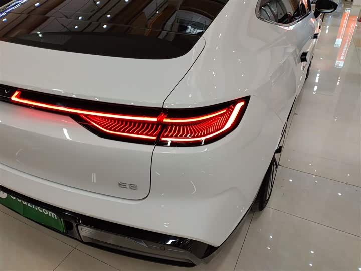 Geely Galaxy E8 2024 2024款 550km 后驱MAX