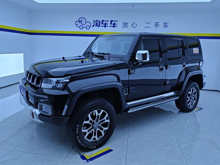 BAIC Beijing BJ40 2024 2024款 2.0T 城市猎人荣耀版