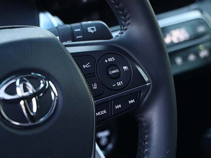 Toyota Venza 2023 2023款 2.5L智能电混双擎 两驱尊贵版