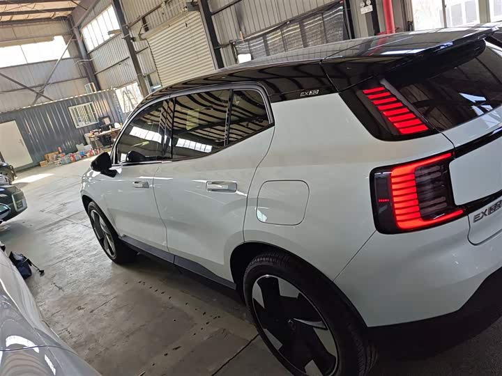 Volvo EX30 2025 2025款 后驱长续航版 Plus