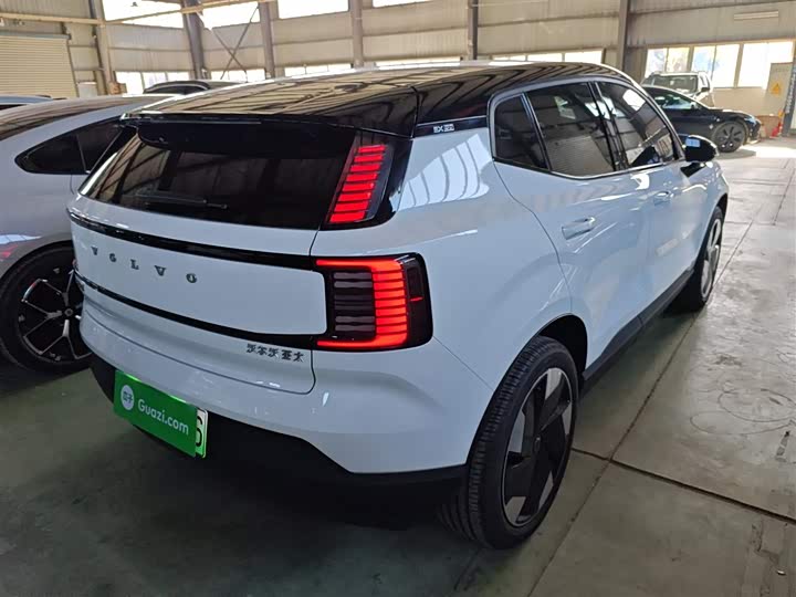 Volvo EX30 2025 2025款 后驱长续航版 Plus