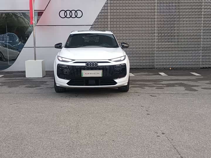 Audi Q6L e-tron 2026 2026款 首发领航版