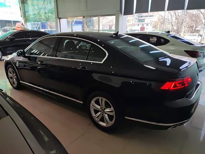 Volkswagen Magotan 2025 2025款 众享款 280TSI DSG舒适型