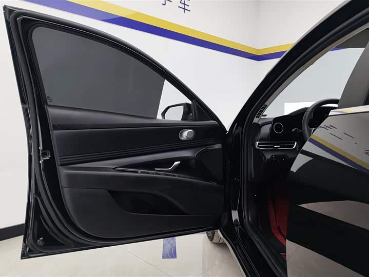 Hyundai Elantra N line 2023 2023款 1.5L CVT LUX尊贵版