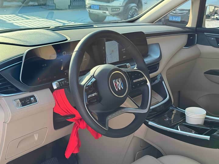 Buick GL8 Hybrid 2025 2025款 陆尚 尊享版 7座