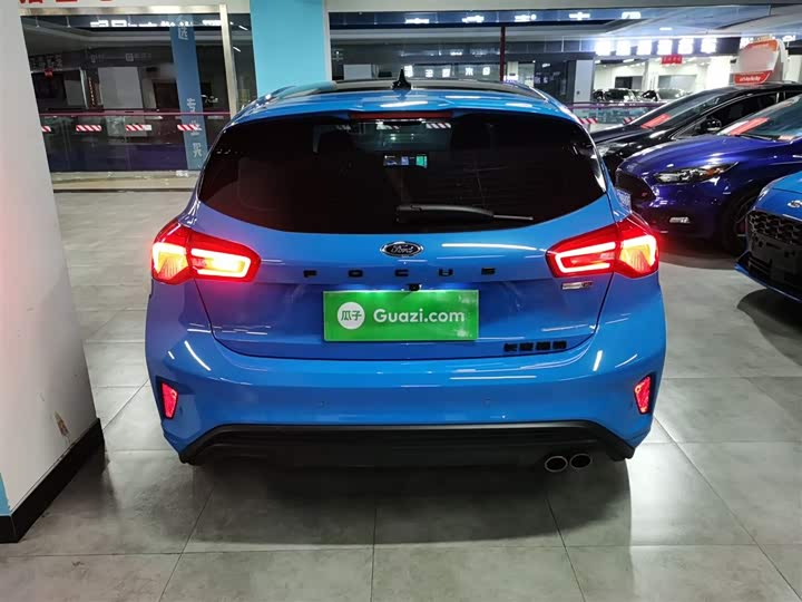Ford Focus 2022 2022款 两厢 EcoBoost 180 自动S版