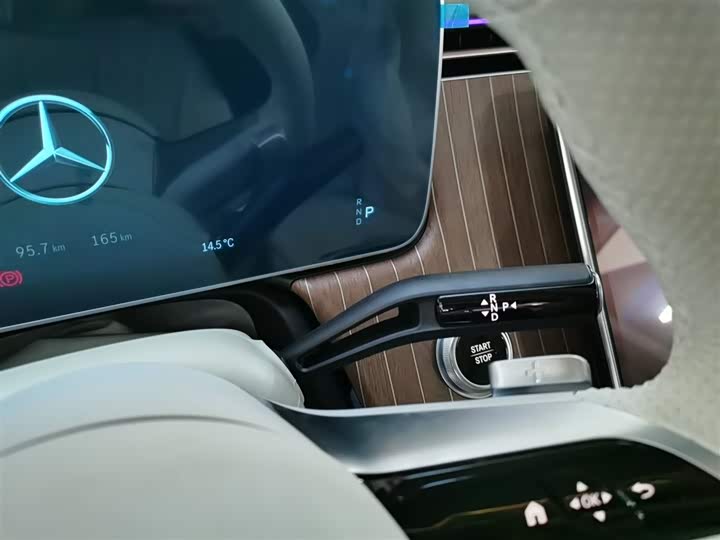 Mercedes-Benz EQE SUV 2023 2023款 350 4MATIC 先锋版