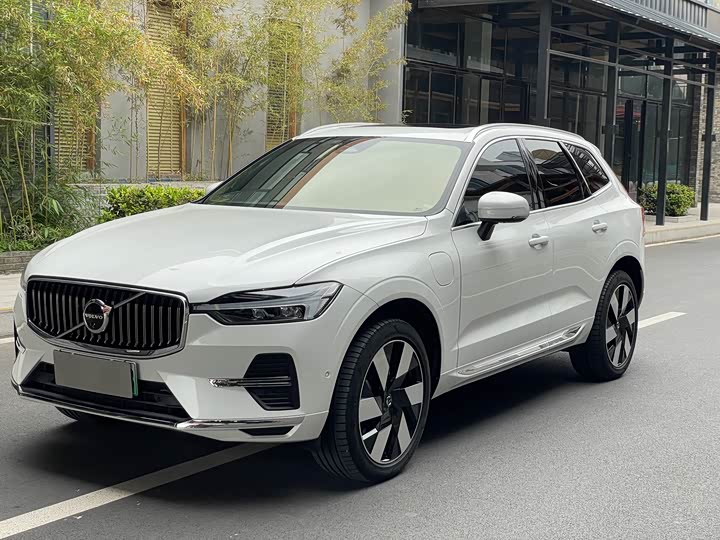 Volvo XC60 Hybrid 2025 2025款 插电式混动 长续航四驱智远豪华版