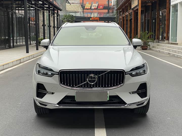 Volvo XC60 Hybrid 2025 2025款 插电式混动 长续航四驱智远豪华版