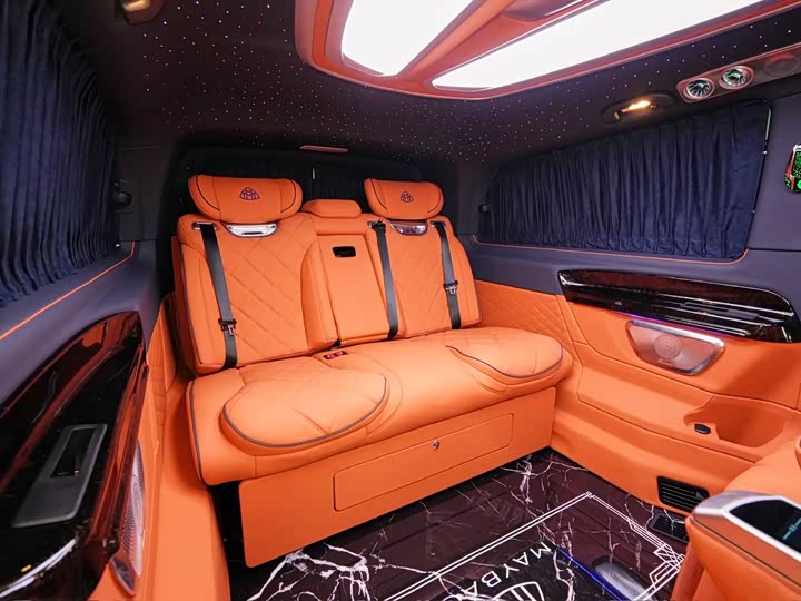 Mercedes-Benz Vito 2024 2024款 2.0T 精英版 7座