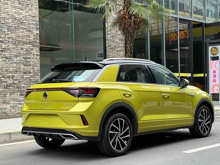 Volkswagen T-Roc 2023 2023款 300TSI DSG两驱星光版