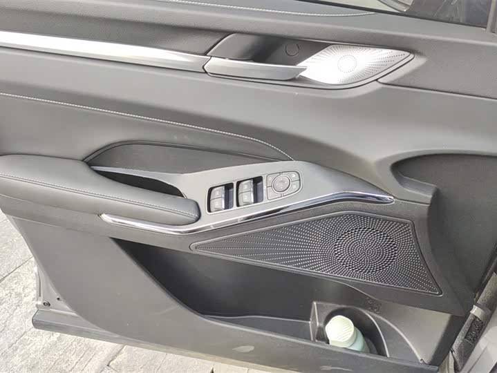 Haval H6 2024 2024款 1.5T 两驱经典版