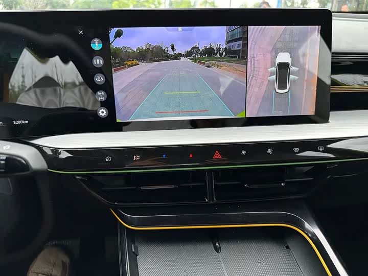 MG Motor 5 Scorpio 2022 2022款 1.5T Trophy运动旗舰版