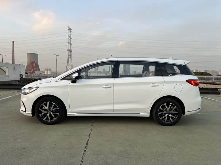 BYD Song Max Hybrid 2022 2022款 DM-i 105KM 旗舰型