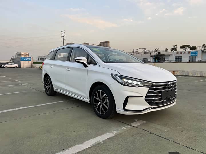 BYD Song Max Hybrid 2022 2022款 DM-i 105KM 旗舰型