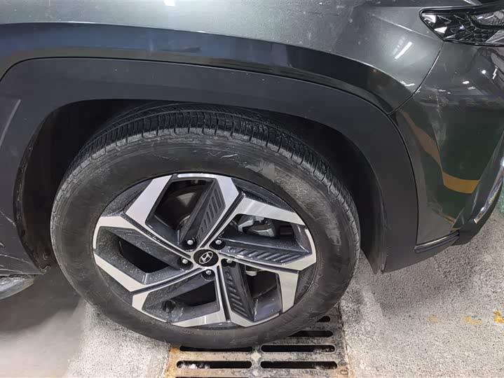 Hyundai Tucson L 2023 2023款 途胜L 1.5T 自动两驱DLX豪华版