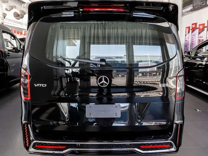 Mercedes-Benz Vito 2024 2024款 2.0T 精英版 7座