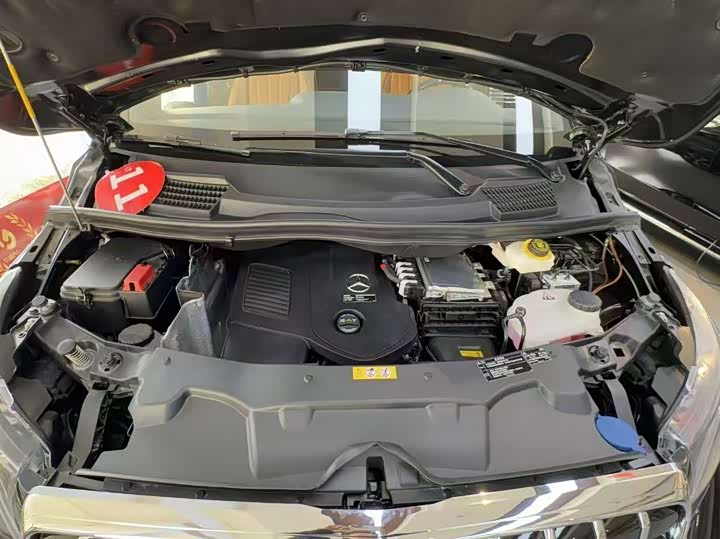 Mercedes-Benz Vito 2024 2024款 2.0T 精英版 7座