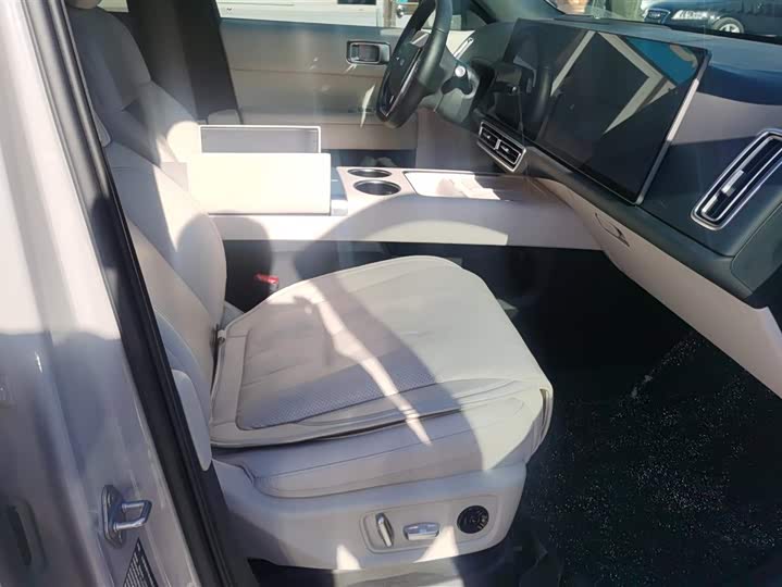 LiXiang L6 2025 2025款 Max 智能焕新版