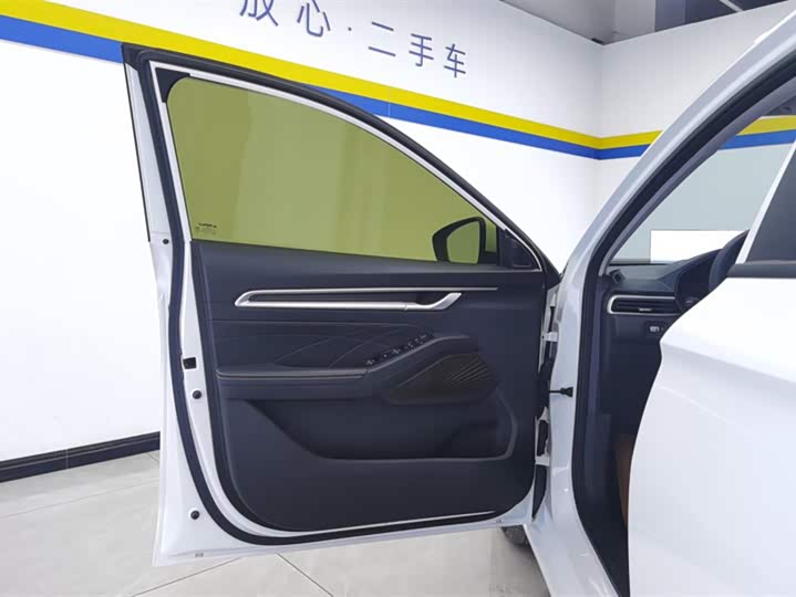 Geely Emgrand 2025 2025款 第4代 1.5L CVT星耀版