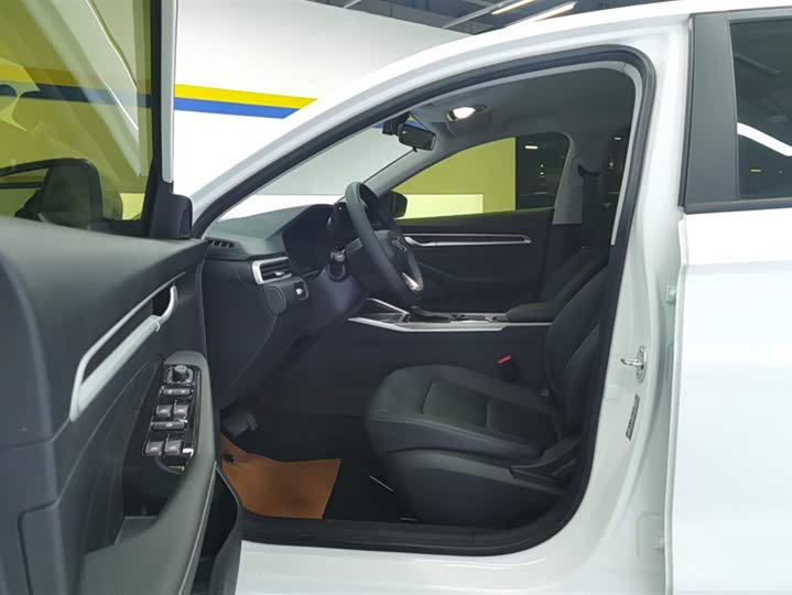 Geely Emgrand 2025 2025款 第4代 1.5L CVT星耀版