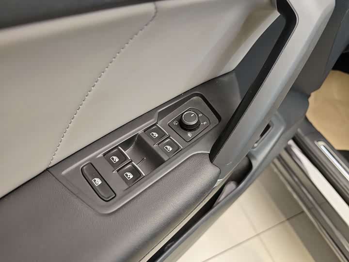 Volkswagen Tayron GTE Hybrid 2023 2023款 280TSI 豪华Plus进阶版