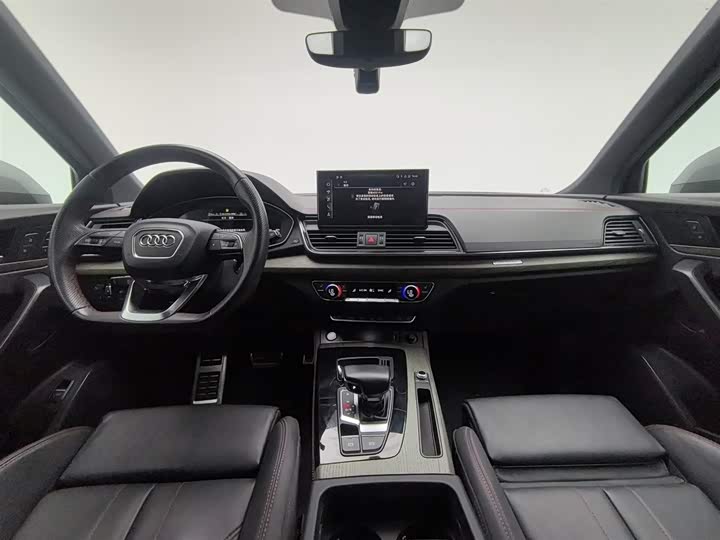 Audi Q5L Sportback 2022 2022款 40 TFSI RS套件燃速型