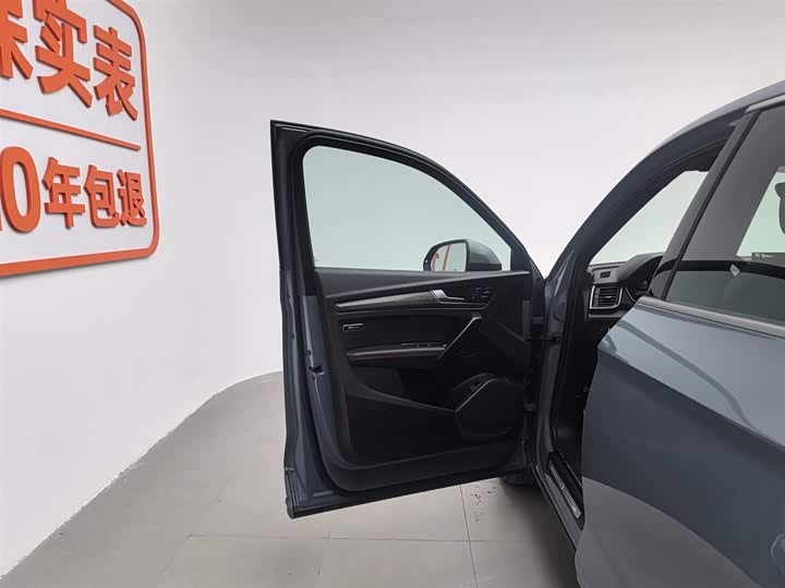 Audi Q5L Sportback 2022 2022款 40 TFSI RS套件燃速型
