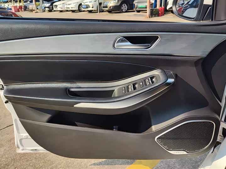 Chery Omoda S5 (Arrizo 5 Plus) 2021 2021款 小AI 1.5L CVT享PLUS