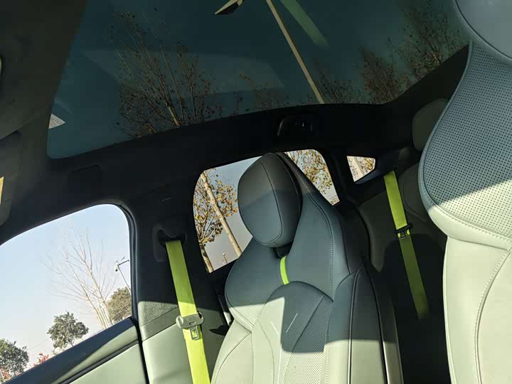 XPeng P7 2025 2025款 820 超长续航 Ultra