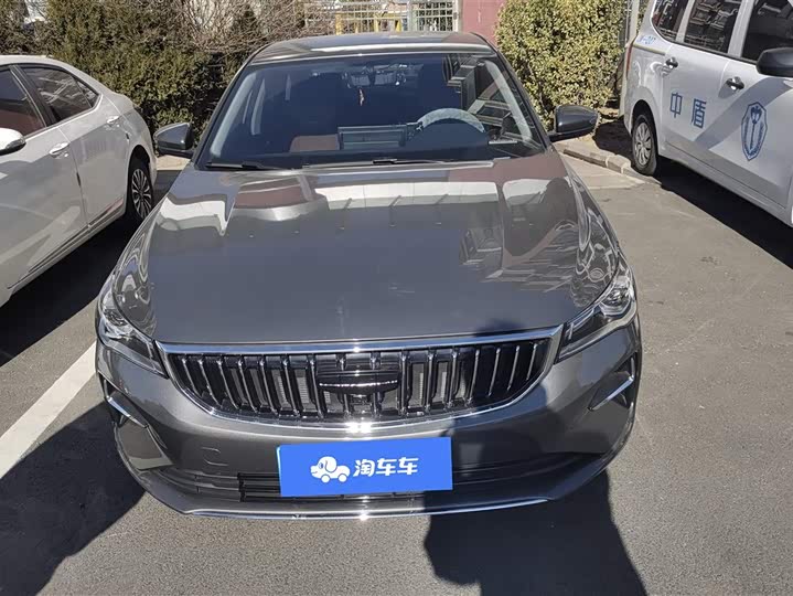 Geely Emgrand 2026 2026款 第4代 400万纪念款 1.5L 手动超越型