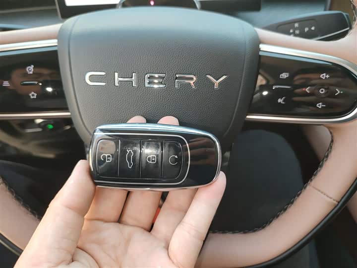 Chery Tiggo 8L 2024 2024款 2.0T 两驱尊贵版 5座