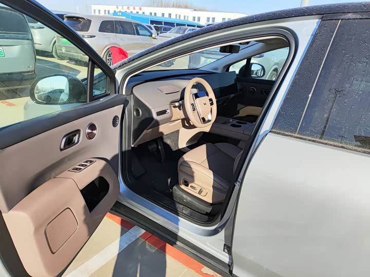 LiXiang i8 2025 2025款 标准版