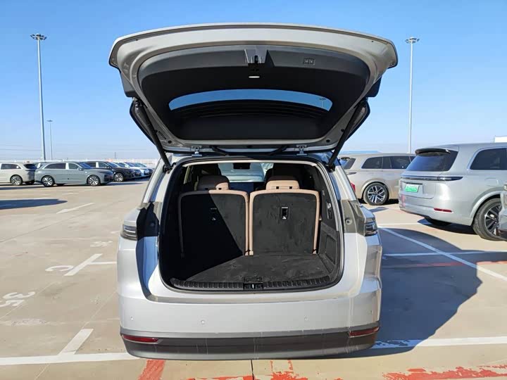 LiXiang i8 2025 2025款 标准版