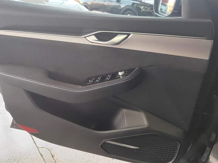 Geely Preface 2025 2025款 东方曜 2.0TD 望月版