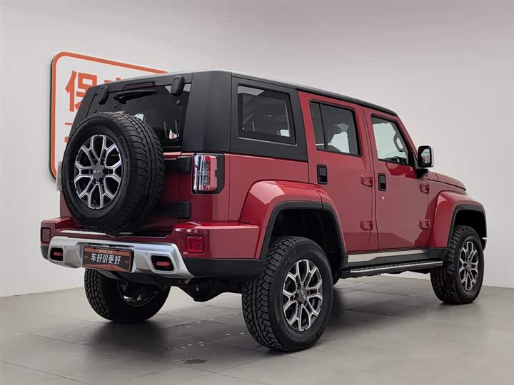 BAIC Beijing BJ40 2024 2024款 2.0T 城市猎人荣耀版