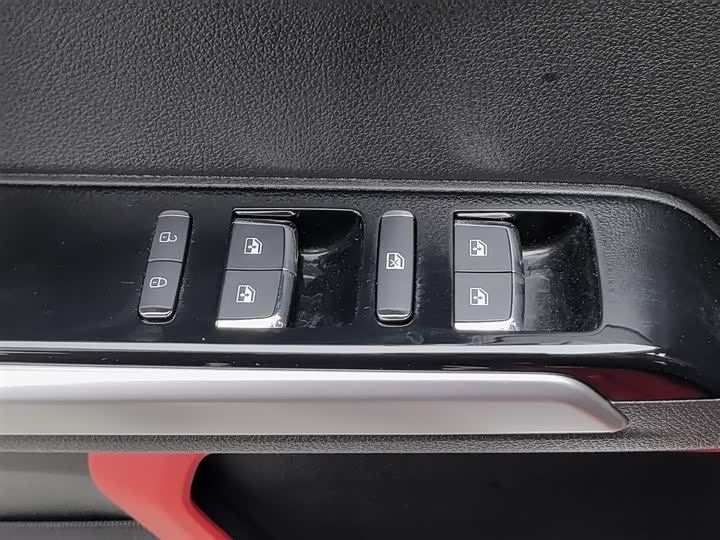 BAIC Beijing BJ40 2024 2024款 2.0T 城市猎人荣耀版