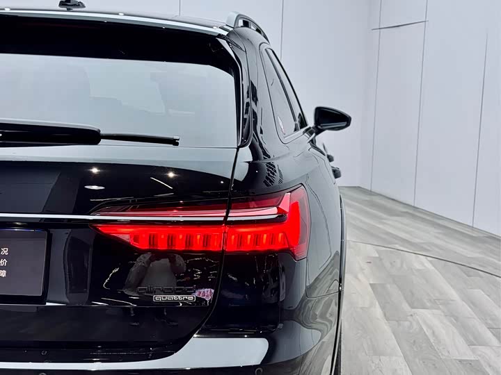 Audi A6 2022 2022款 allroad quattro 探索家 55 TFSI 尊享越野型