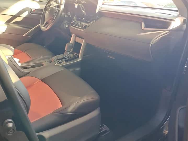 Toyota Frontlander 2024 2024款 2.0L CVT精英版