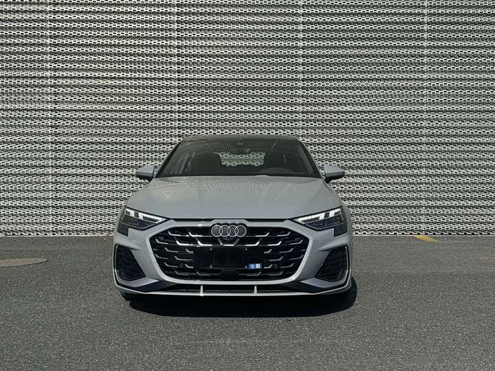 Audi A3 2025 2025款 A3L Limousine 35TFSI 飞驰尊享型 +豪华臻选包