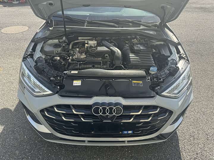 Audi A3 2025 2025款 A3L Limousine 35TFSI 飞驰尊享型 +豪华臻选包