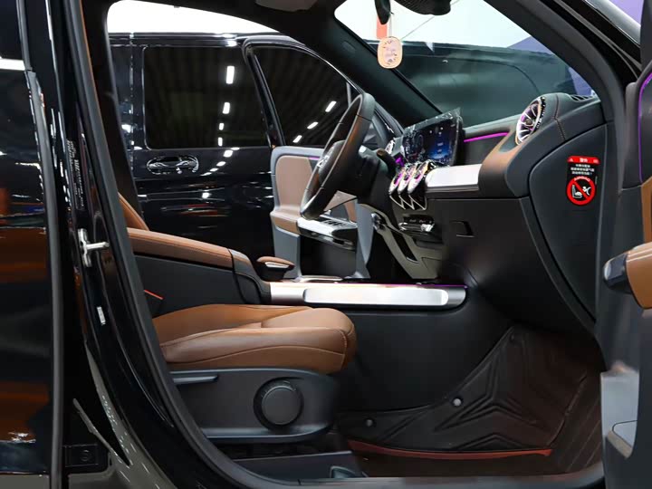 Mercedes-Benz GLB-Class 2025 2025款 GLB 220 4MATIC