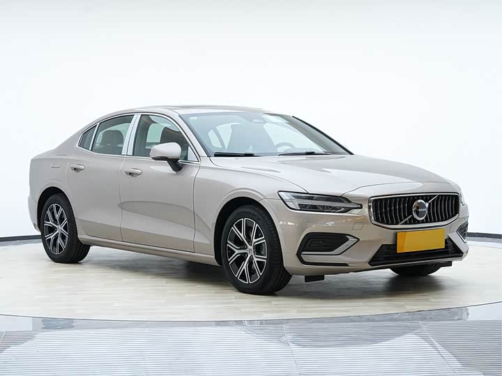 Volvo S60 2026 2026款 B4 智逸豪华版