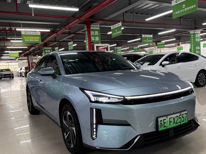 Geely Galaxy L6 2025 2025款 EM-i 140km 星舰版