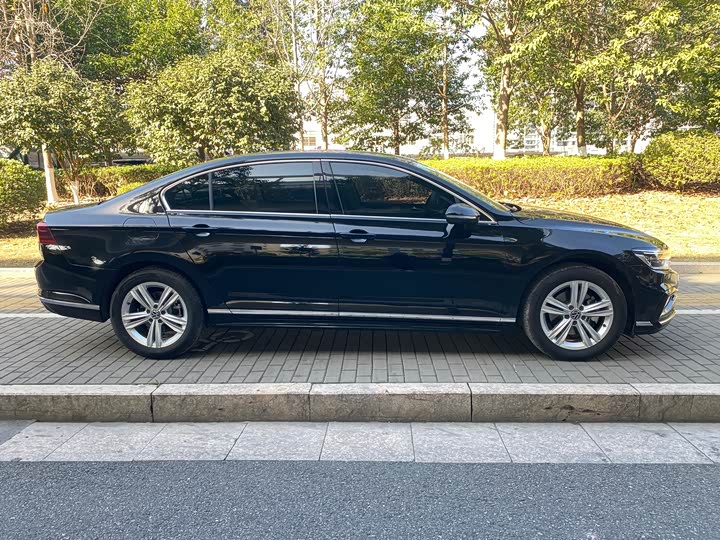 Volkswagen Magotan 2025 2025款 众享款 280TSI DSG舒适型